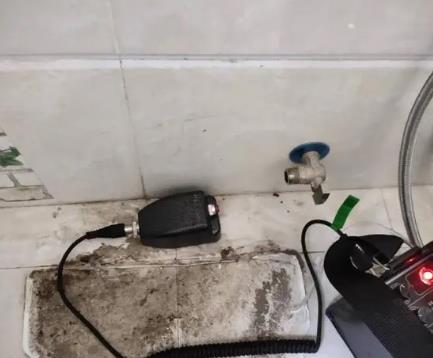 花都屋顶漏水维修公司分享下卫生间漏水的危害及解决方法